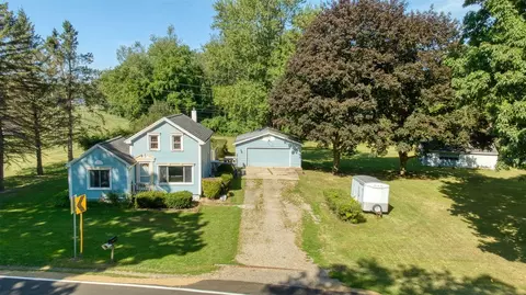 1820 N Sutton, Jackson, MI 49202 photo 2