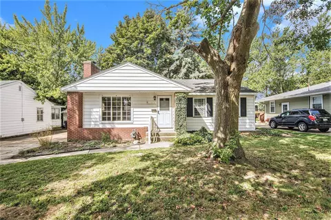 1915 Diamond, Grand Rapids, MI 49505
