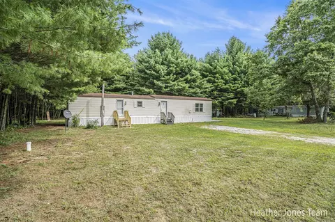 1066 Fisk, Morley, MI 49336