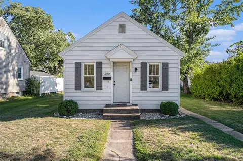 280 W 16th, Holland, MI 49423