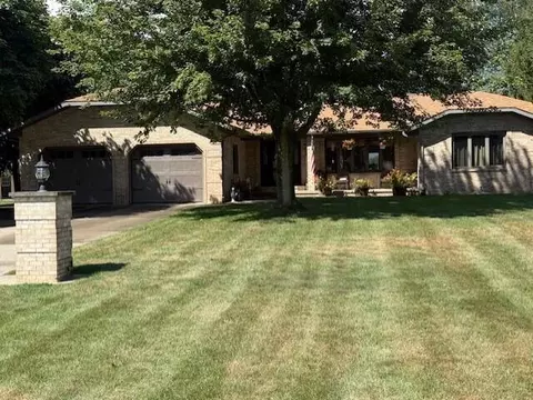 25856 N Whitetail, Sturgis, MI 49091