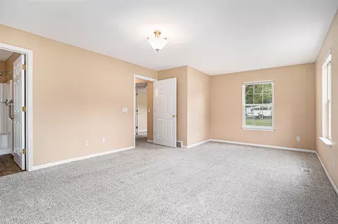 Bedroom - 352 Butler, Marshall, MI 49068 photo 2 of 5