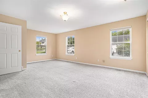Bedroom - 352 Butler, Marshall, MI 49068 photo 3 of 5