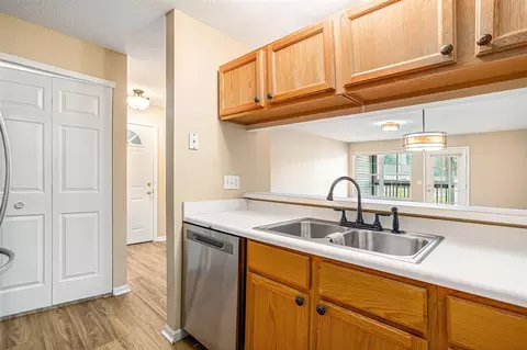 Kitchen - 352 Butler, Marshall, MI 49068 photo 2 of 3