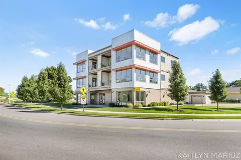 532 W 16th #310, Holland, MI 49423