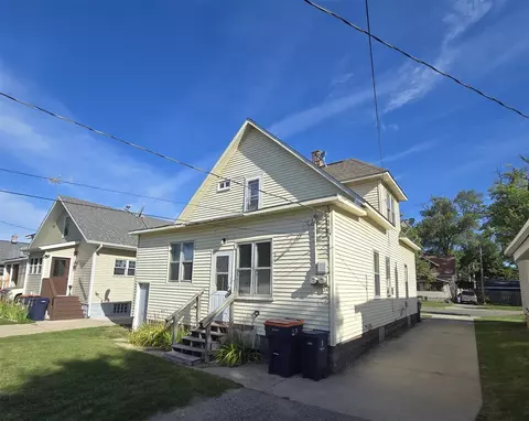 300 W 17th, Holland, MI 49423
