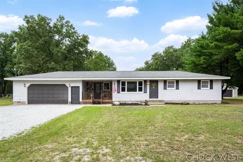 5832 Evanston, Muskegon, MI 49442