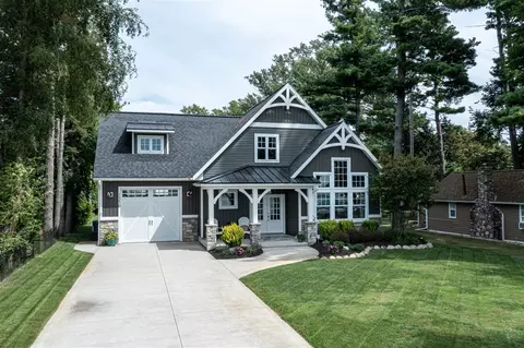 1350 N N Shr, Mears, MI 49436