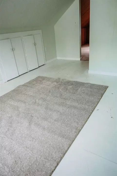 Bedroom - 356 Parchmount, Parchment, MI 49004 photo 10 of 11