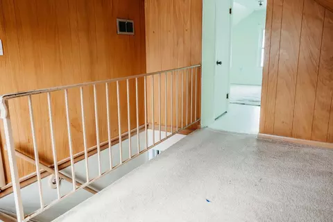 Entry Way - 356 Parchmount, Parchment, MI 49004 photo 2 of 2