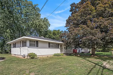 2857 Sharon, Wyoming, MI 49519