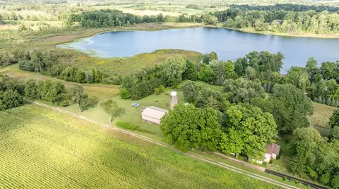 13228 Dutch Settlement, Marcellus, MI 49067