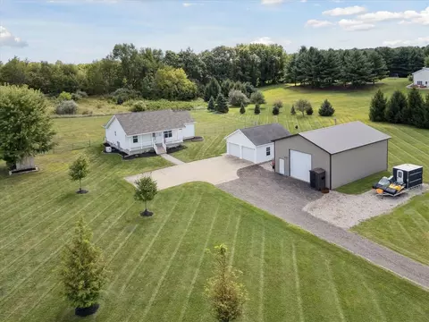 1135 Jack Henry, Charlotte, MI 48813