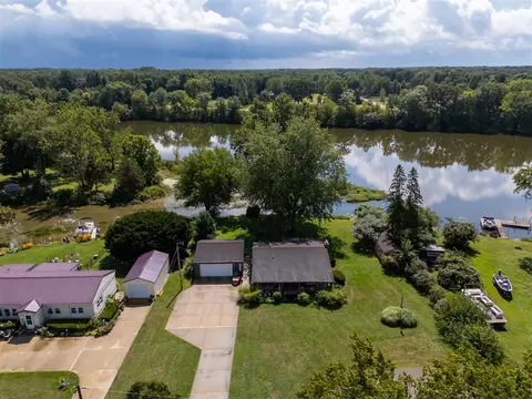 58568 Ash, Three Rivers, MI 49093 photo 2
