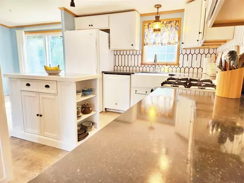 Kitchen - 3268 W W Rdg, White Cloud, MI 49349 photo 3 of 8