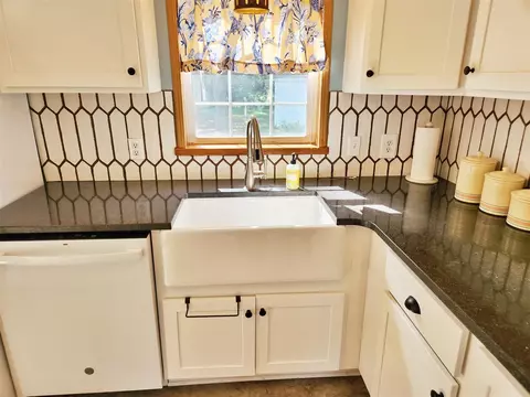 Kitchen - 3268 W W Rdg, White Cloud, MI 49349 photo 5 of 8