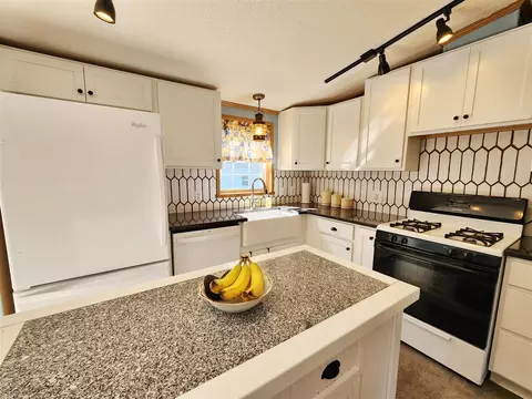 Kitchen - 3268 W W Rdg, White Cloud, MI 49349 photo 8 of 8