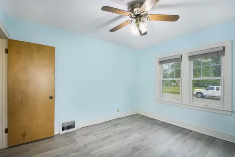 Bedroom - 148 Walcott, Jackson, MI 49203 photo 5 of 8