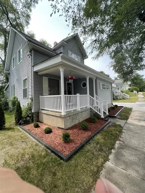 149 Jackson, Manistee, MI 49660