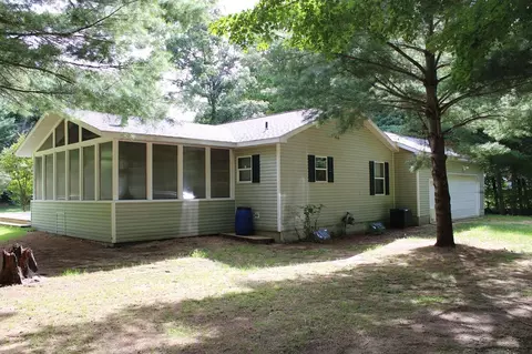 5892 S Carrigan, Newaygo, MI 49337