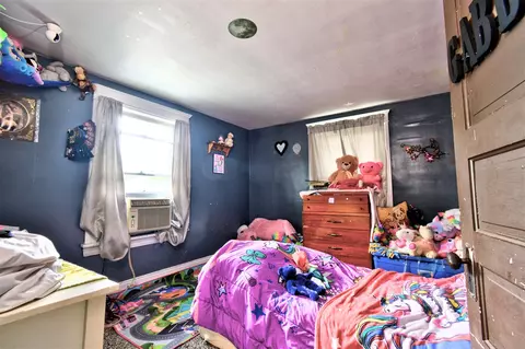 Bedroom - 127 Damon, Jackson, MI 49203 photo 7 of 9