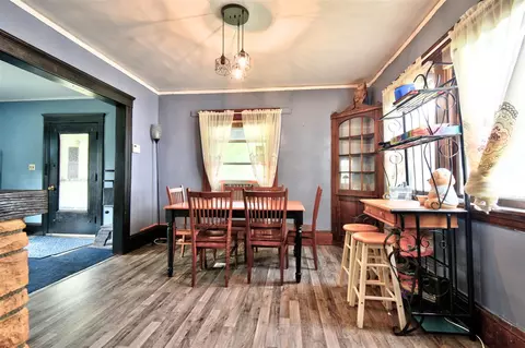 Dining - 127 Damon, Jackson, MI 49203 photo 3 of 4