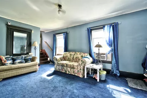 Living - 127 Damon, Jackson, MI 49203 photo 3 of 4