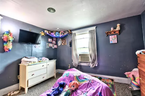 Bedroom - 127 Damon, Jackson, MI 49203 photo 2 of 9