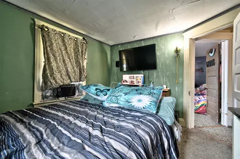 Bedroom - 127 Damon, Jackson, MI 49203 photo 4 of 9