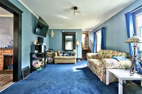 Living - 127 Damon, Jackson, MI 49203 photo 1 of 4