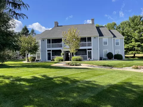 732 W Barrington, Jackson, MI 49203