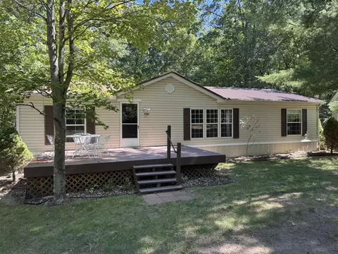 7658 N Johnson, Irons, MI 49644