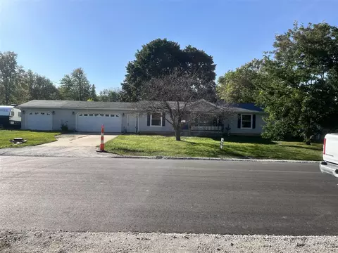 3048 Vineland, Burton, MI 48519
