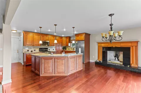 Kitchen - 47315 Royal, Macomb, MI 48044 photo 1 of 3