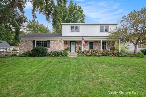 3852 Blackhawk, Grandville, MI 49418
