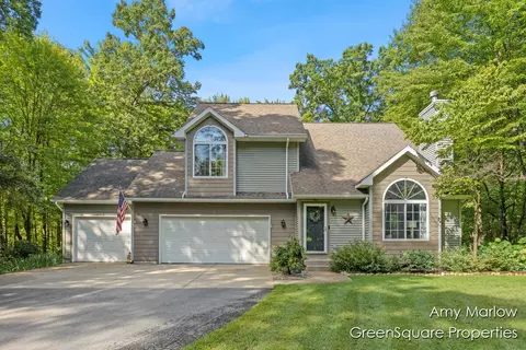 9420 Tiffany Pnes, Rockford, MI 49341