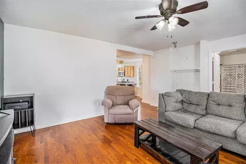 Living - 315 W Allegan, Plainwell, MI 49080 photo 2 of 2