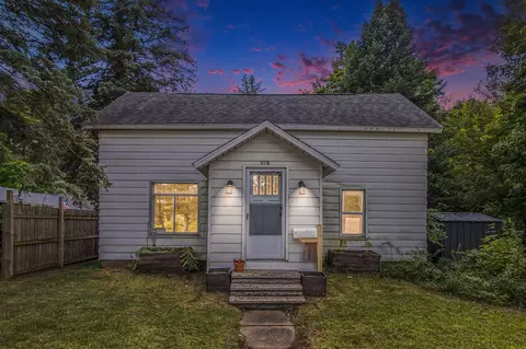 315 W Allegan, Plainwell, MI 49080