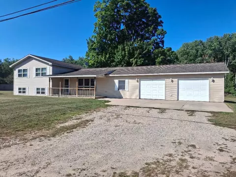 1035 Evart, Evart, MI 49631