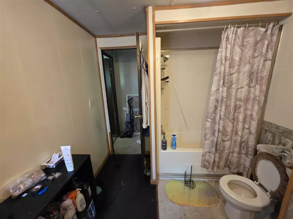 Bath - 10831 Parkwood, Montague, MI 49437 photo 2 of 2