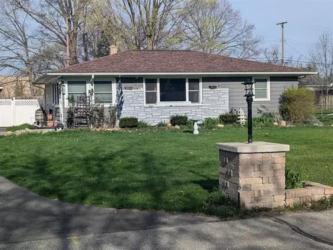 189 Emerson, Ypsilanti, MI 48198