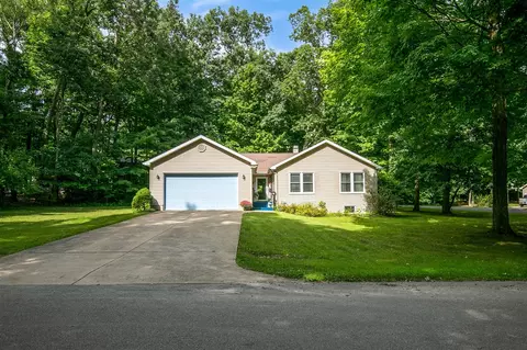 1100 Sherwood Forrest, Sturgis, MI 49091