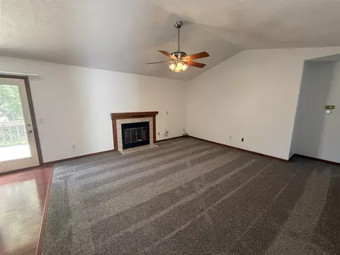 412 Bronco, Lansing, MI 48917 photo 10