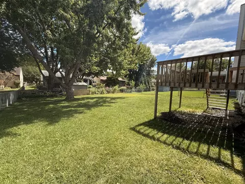 412 Bronco, Lansing, MI 48917 photo 5