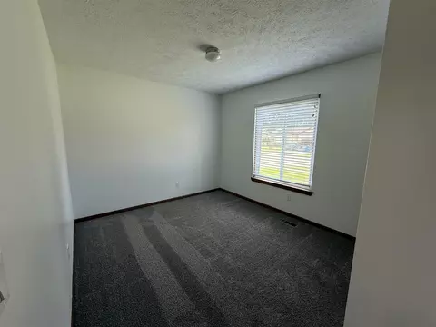 412 Bronco, Lansing, MI 48917 photo 18