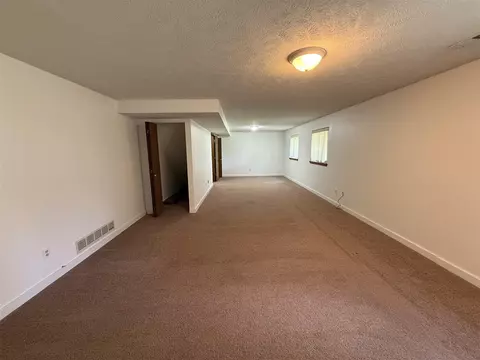 412 Bronco, Lansing, MI 48917 photo 25