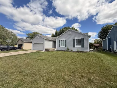 412 Bronco, Lansing, MI 48917 photo 3