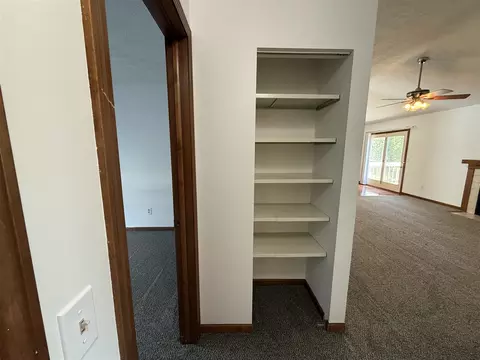 412 Bronco, Lansing, MI 48917 photo 28