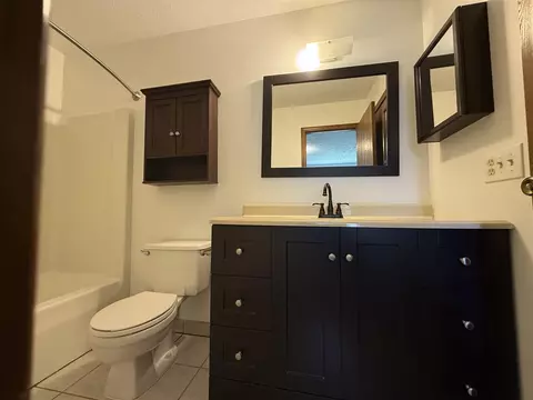 412 Bronco, Lansing, MI 48917 photo 23