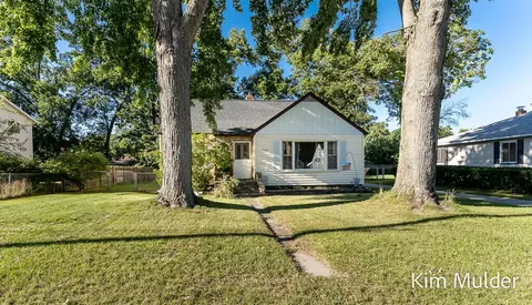 2338 E Columbia, Muskegon, MI 49444